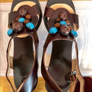 CUTE BROWN LEATHER SANDALS